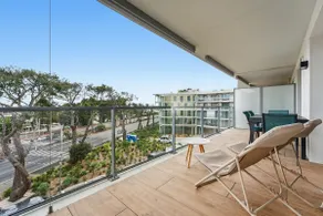 Le Corail - Pool and Rooftop - Image 4
