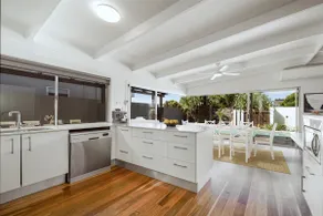 House + Studio with Stunning Pool - Walk to Beach - Image 3