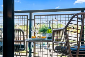 {Midnight Oasis}~Pool ~Gym ~Free Parking ~Sleeps 6 - Image 3