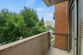 1BR | FREE Parking | Near AAC | 333 - Image 5