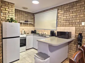 Charming Brick Villa with Safe Parking - Image 4