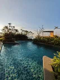 HI Studio Mesahill Premier - KLIA - Bathtub - WIFI & NETFLIX - Image 2