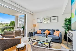 Elegant Riverview 2BR on Hastings St - Image 2
