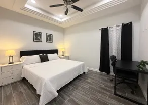 Modern 3 BR Apt | Fast WIFI | Near Shops - Image 3