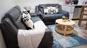 Daisy's Den In Promontory - Chilliwack - Image 2