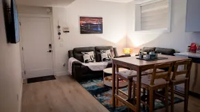 Daisy's Den In Promontory - Chilliwack - Image 4