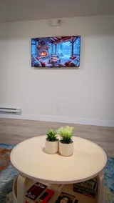 Daisy's Den In Promontory - Chilliwack - Image 3
