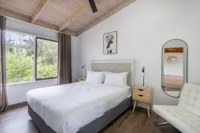 McRae Hillside Terrace—Panoramic Family Living - Image 5