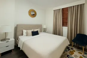 Stylish Sydney Sanctum w/ Parking, Pool & Sauna - Image 2