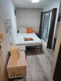 Keisuke's apartment, double bed apartment 105 - Image 3