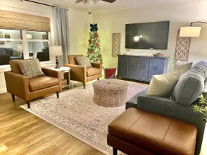 Vintage Homestead-Quiet Retreat Near Lake & Casino - Image 3