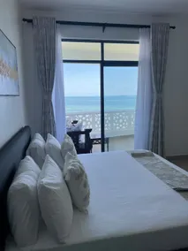 2BR Beachfront, Seaview Aprt Nyali Baobab Waves - Image 4