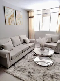 Cozy and homey 3-bedroom apartment - Image 3