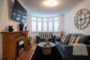 Sheldon Stay, 4 bed, 2 miles to NEC, BHX, JLR - Image 2
