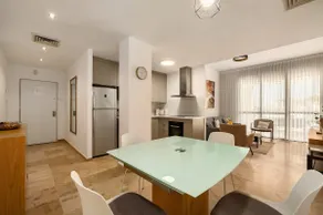 Splendor 2-BR in Melchet by HolyGuest - Image 2