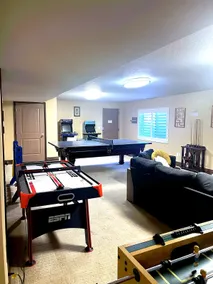 Game Den | Gym | By Daybreak | Large Basement Apt - Image 3
