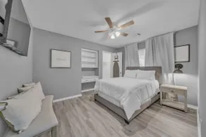 The Lofton Retreat | Cozy Family Stay Near Houston - Image 5