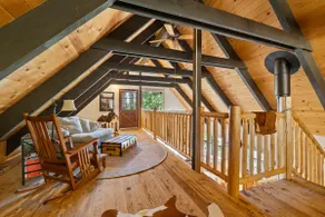 Old Strawberry Station-Year Round Vacation Cabin - Image 5