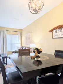 The Pilot's Parlor - Image 2
