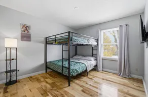 Quiet Dublin Home w Large yard near Bridgepark - Image 5