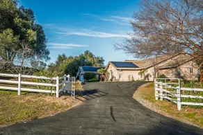 Yosemite Getaway w/ Pool & Heated Spa/Pet Friendly - Image 5