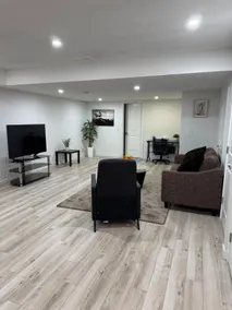 Cozy Private Basement Suite in NW Calgary - Image 2