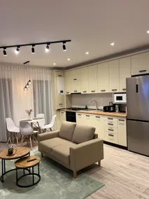 Cozy and stylish apartment - Image 4
