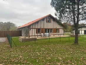 Renovated Landes farm – Enclosed garden and terrace - Image 5
