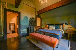 Exquisite 2bed Coach House, 10min to CC, Terrace - Image 5