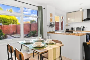Bright 2BR Home near Stafford Castle | Sleeps 4 - Image 4