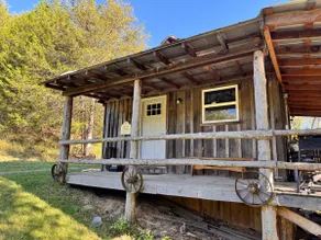 Wolf Creek Preserve, Corn Crib - Image 3