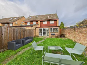 3-Bed Semi-Detached Perfect for Work & Family with Parking - Image 3