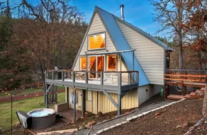 Klickitat A-Frame+Hot Tub+Private 10 acres+River - Image 5