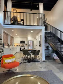 Boho on the Boulevard – Stylish Condo - Image 2