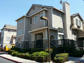 Stylish 3-Story Retreat • Close to Levi’s Stadium - Image 2