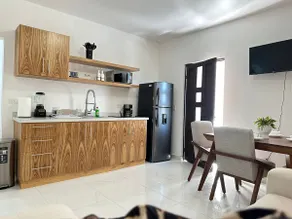 Suite 3 with A/C and Wifi - Image 3