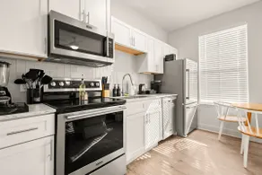 North Austin Gem ~ Parking ~ Laundry ~ Gym ~ Wi-Fi - Image 4