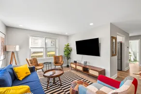 Washington DC Area | Sleeps 16 | Free Parking - Image 2