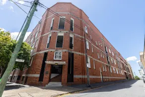 Spacious 3BR Heritage Apartment with Pool, Parking - Image 4