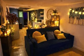 A Hidden Gem With Private Hot Tub and Garden - Netflix - Fast Wifi - Free Parking - Image 5