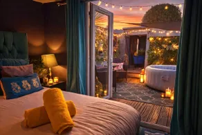 A Hidden Gem With Private Hot Tub and Garden - Netflix - Fast Wifi - Free Parking - Image 2