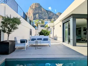 Charming villa, pool and spectacular views - Image 3
