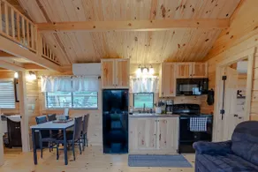 Hilltop retreat w/hot tub & fire pit - Image 2