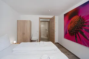 Alpine View Apartments - Image 2