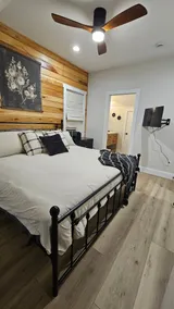 Cottage on Conrad - Image 4