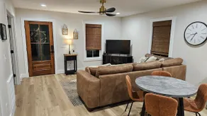 Cottage on Conrad - Image 2