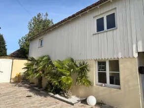 Poker House - 2 Bedrooms - Parking - View - Image 2