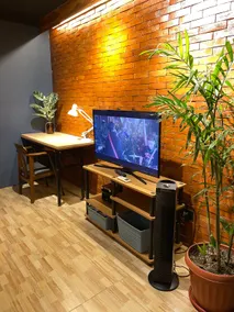 Cozy unit with a hot tub and Netflix - Image 2