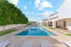 Lux 20 Guest w/ Pickle, Pool, & More - Image 2
