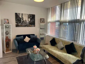 3 Bedroom Flat in Town Centre Wellingborough - Image 3
